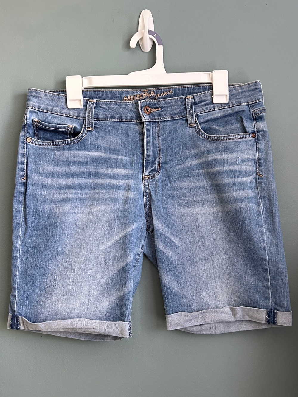 Arizona Jean Company Light Blue Denim Bermuda Distressed Shorts Juniors Size 13